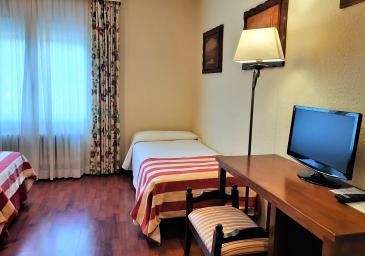 Chambre Double avec Lit Supplémentaire