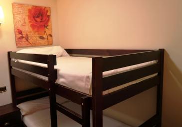 Chambre Quadruple (Lit Superposé)